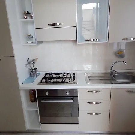 S119 - Sirolo, Nuovo Bilocale Con Giardino *